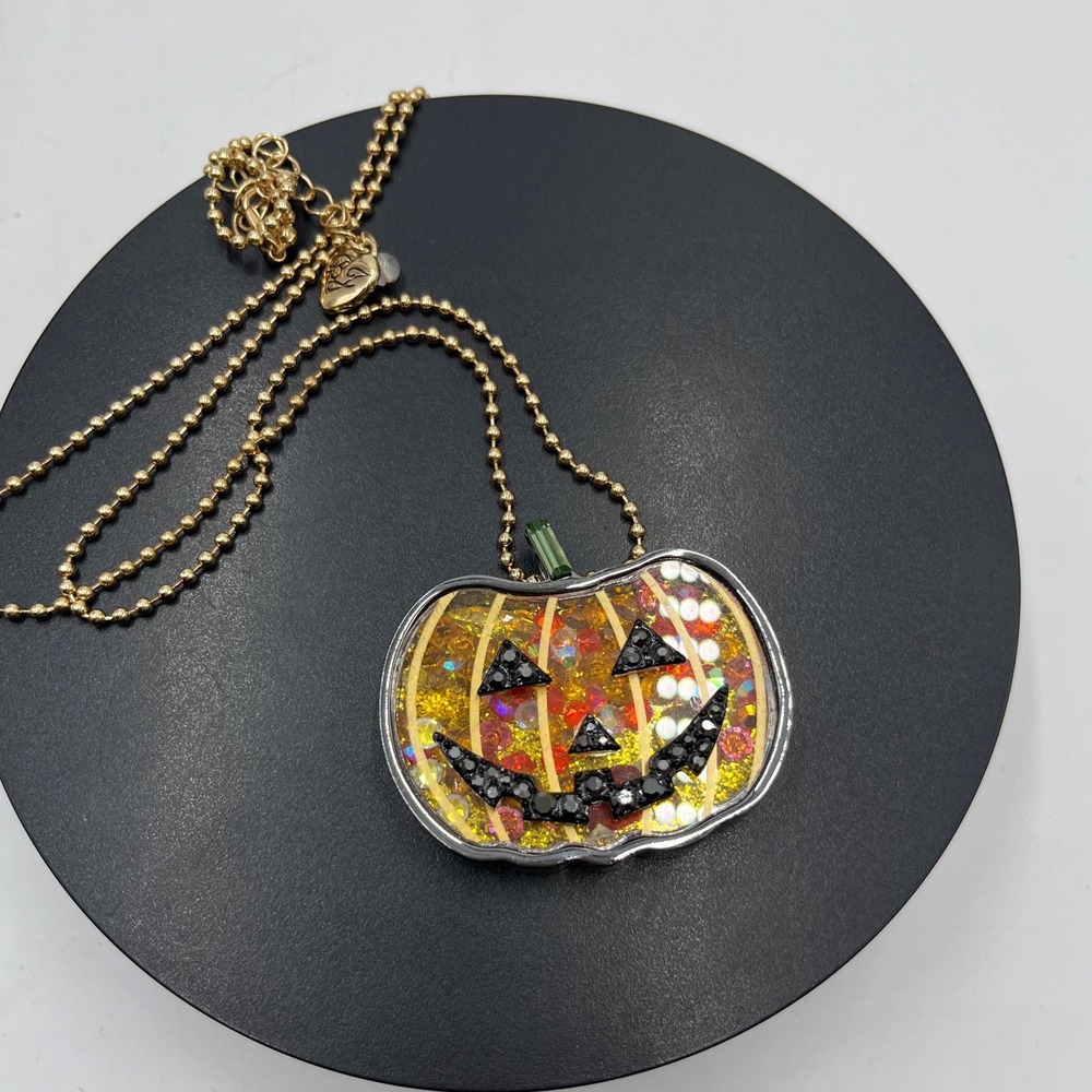 Betsey Johnson
Halloween Just Treats Pumpkin Shaker Pendant Necklace Gold
Tone